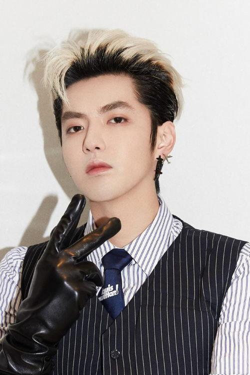 吴亦凡吃瓜娱乐爆料,娱乐圈吃瓜爆料背后的真相揭秘 第2张 吴亦凡吃瓜娱乐爆料,娱乐圈吃瓜爆料背后的真相揭秘 第2张